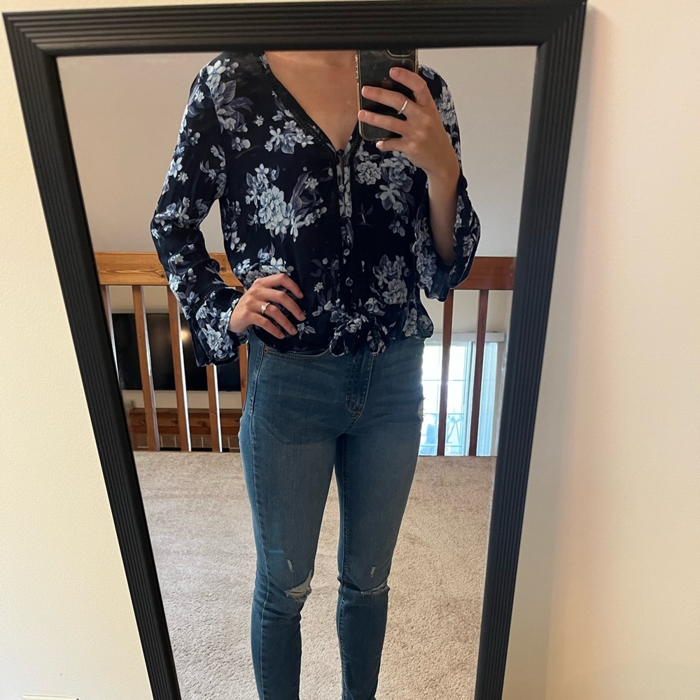 American Eagle Floral Top